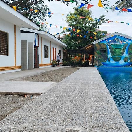Casa Nena Hotel & Resort Iloilo By Reddoorz Guimbal エクステリア 写真