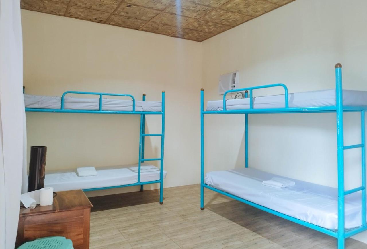 Casa Nena Hotel & Resort Iloilo By Reddoorz Guimbal エクステリア 写真