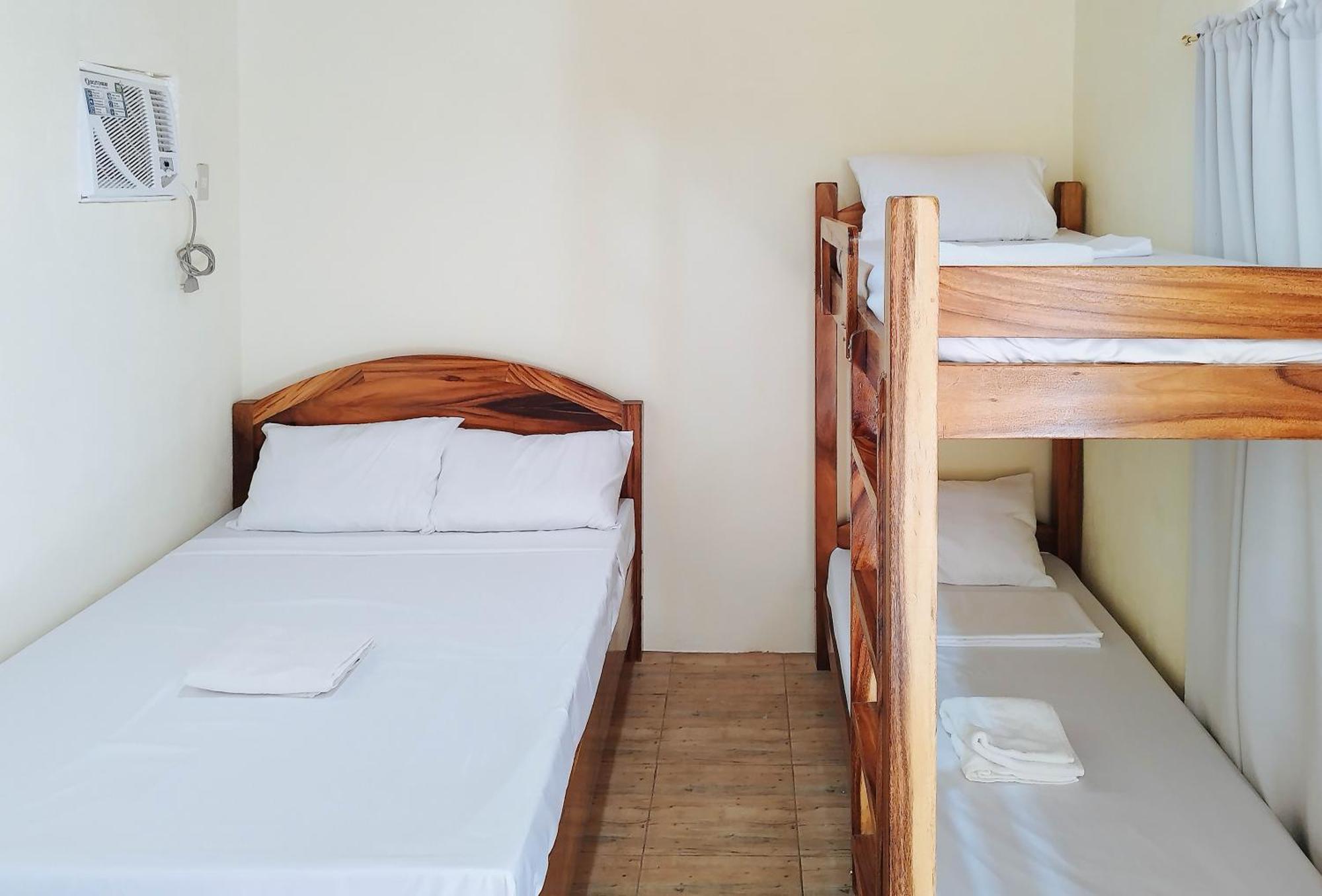 Casa Nena Hotel & Resort Iloilo By Reddoorz Guimbal エクステリア 写真